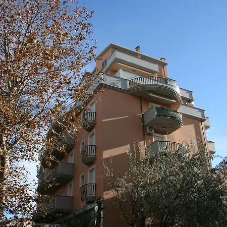 Residenza Novalba アパート リッチョーネ